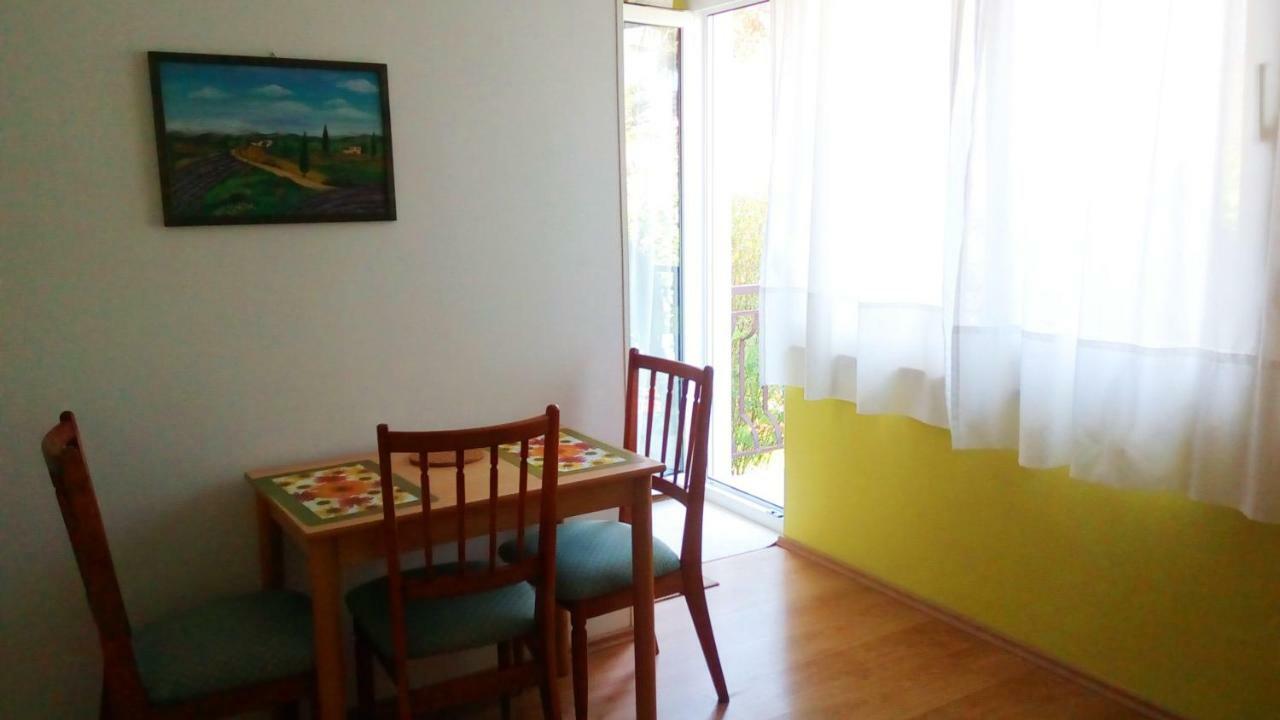 Apartmani Komunela Umag Exterior foto