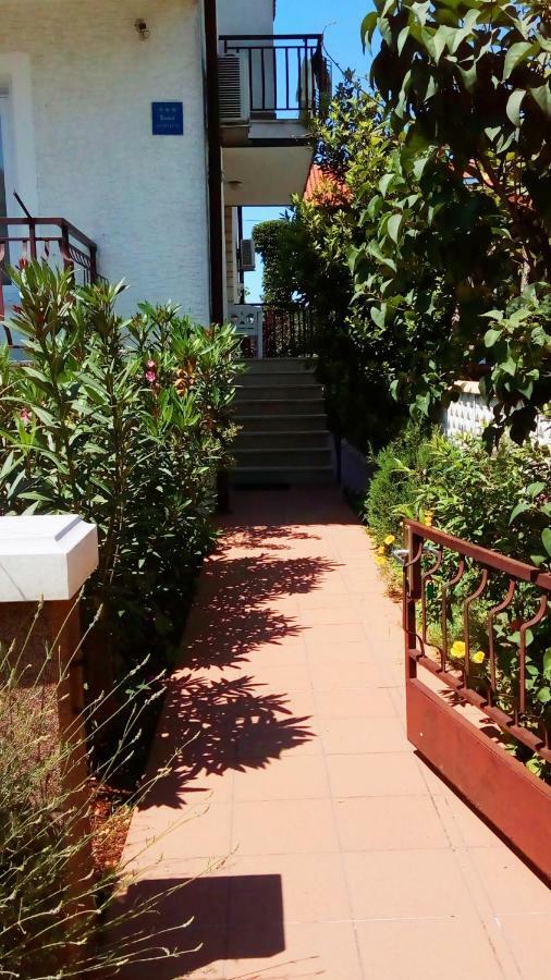Apartmani Komunela Umag Exterior foto