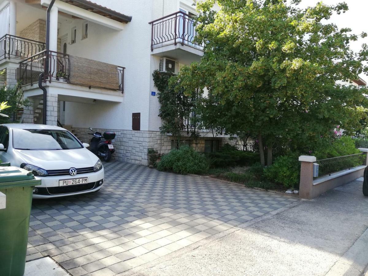 Apartmani Komunela Umag Exterior foto
